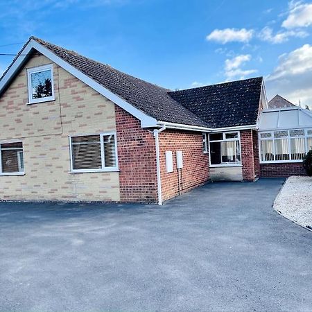 5-Bedroom Cottage In Healing, Grimsby Exterior foto